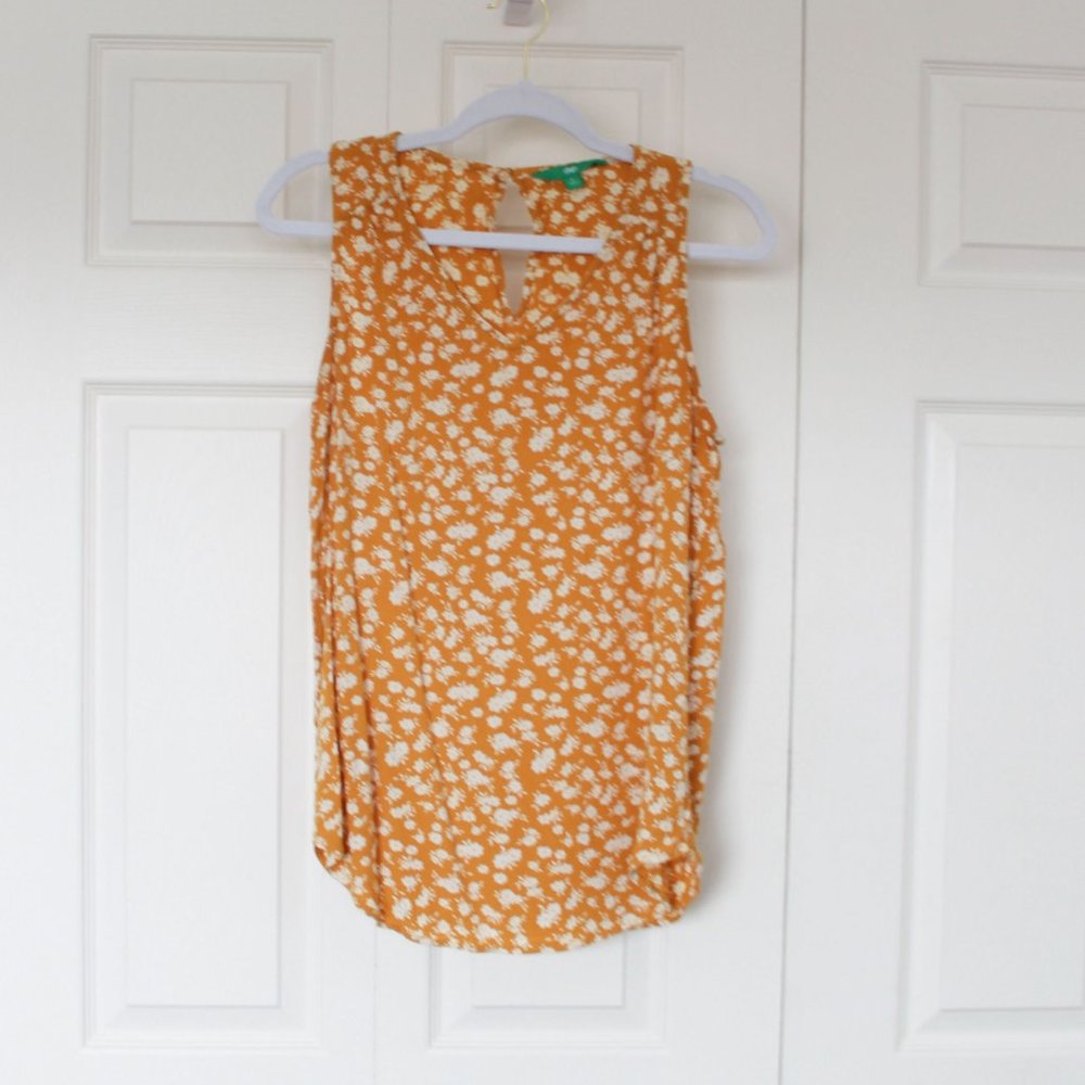 Dip golden yellow and white ditsy floral tank top size Small
